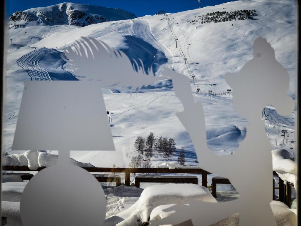 Hotel Turan Les Deux Alpes Exteriör bild